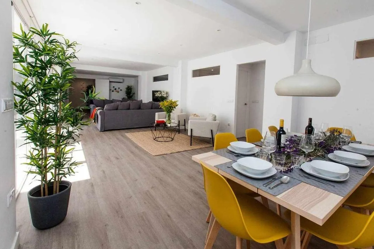 Isg Apartments Downtown Family Haven Free Parking Spot Σεβίλλη