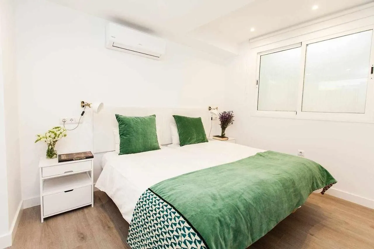 Isg Apartments Downtown Family Haven Free Parking Spot Σεβίλλη