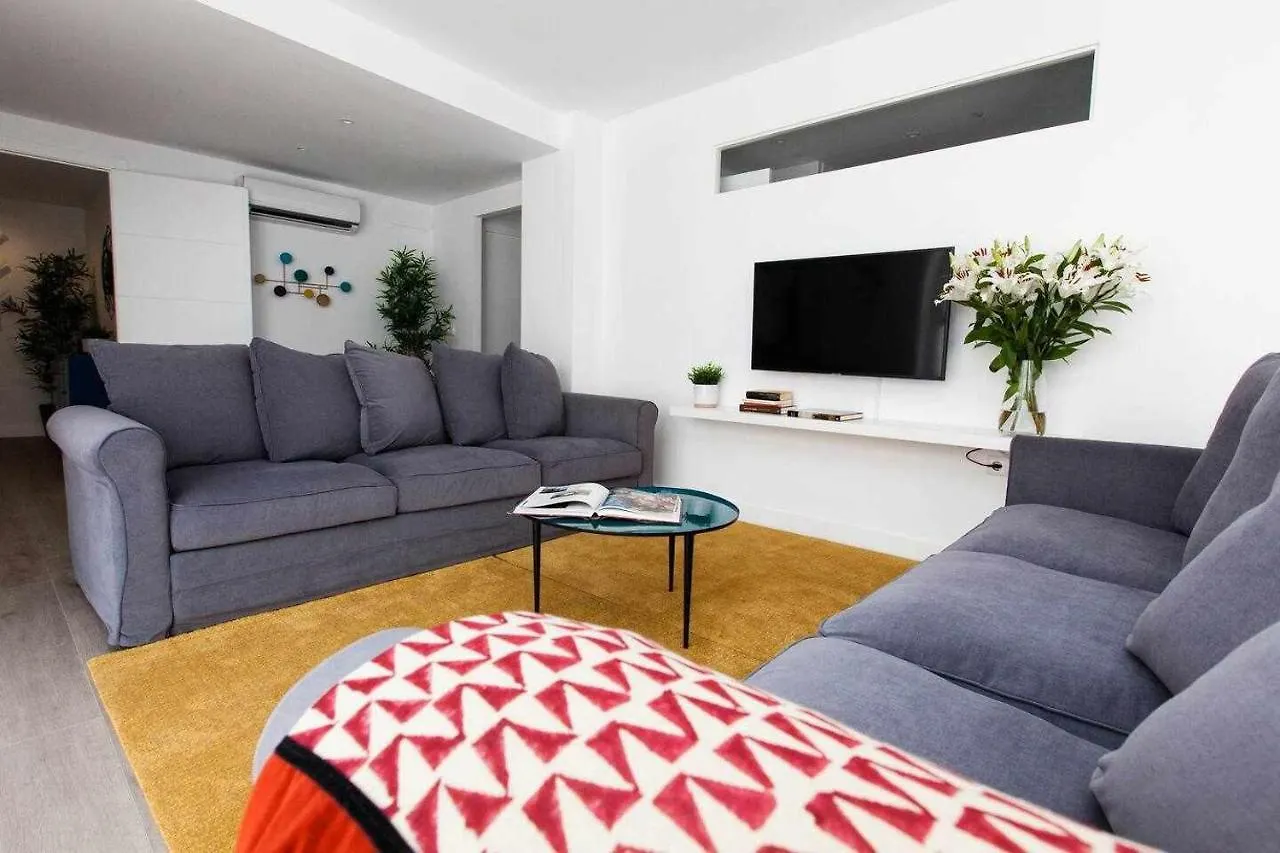 Isg Apartments Downtown Family Haven Free Parking Spot Σεβίλλη